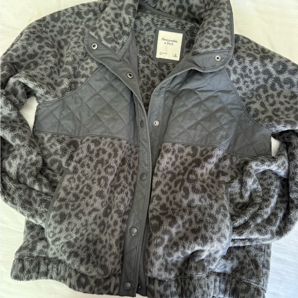 Abercrombie & Fitch Gray Textured Jacket